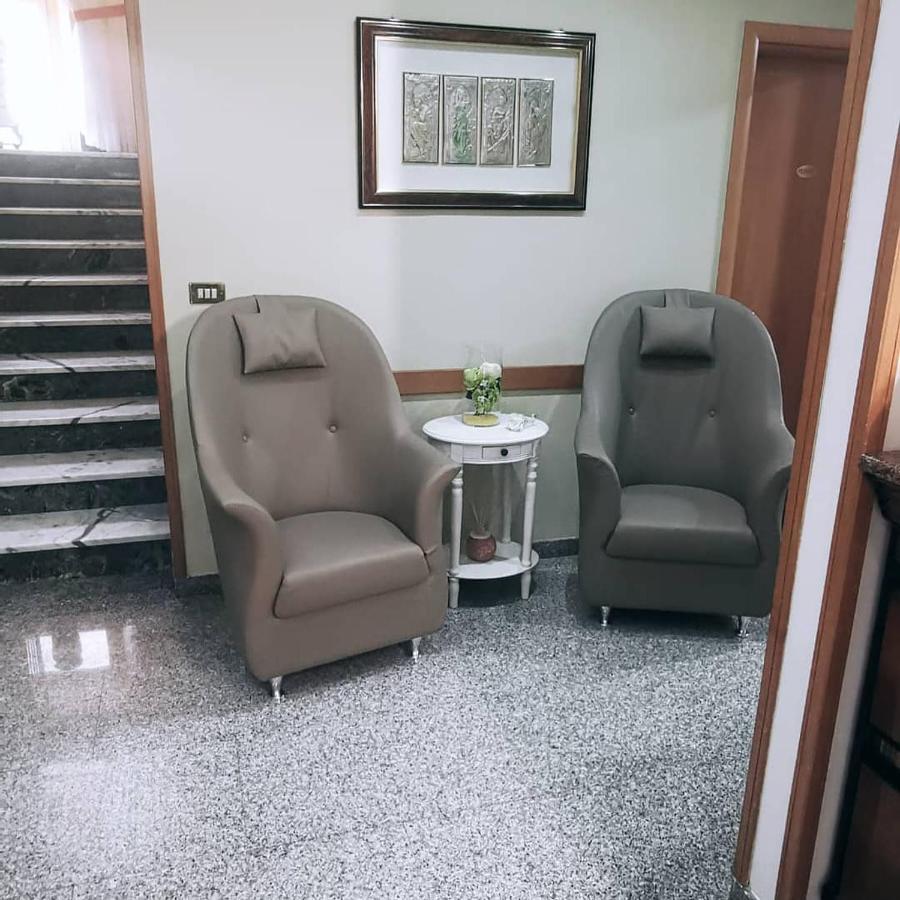 Hotel Pompei 菲乌吉 外观 照片