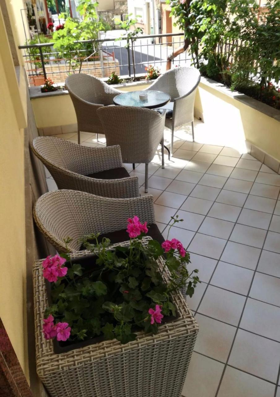 Hotel Pompei 菲乌吉 外观 照片