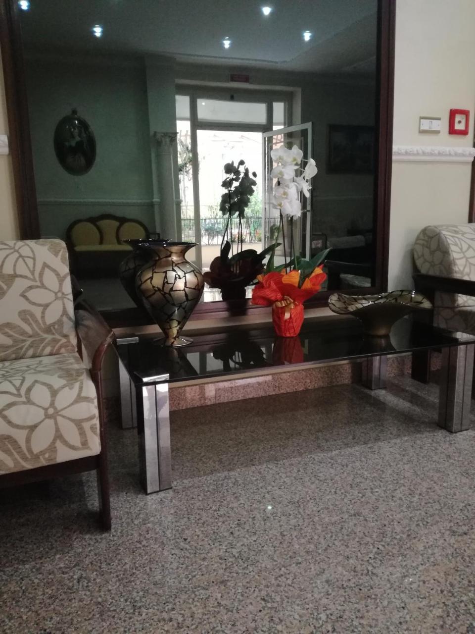 Hotel Pompei 菲乌吉 外观 照片