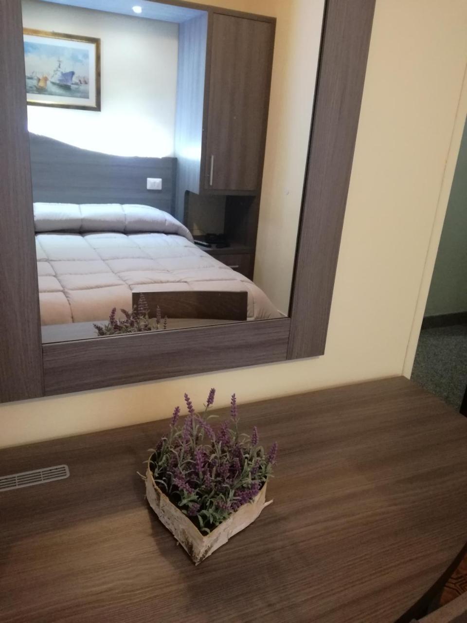 Hotel Pompei 菲乌吉 外观 照片