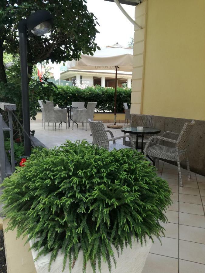 Hotel Pompei 菲乌吉 外观 照片